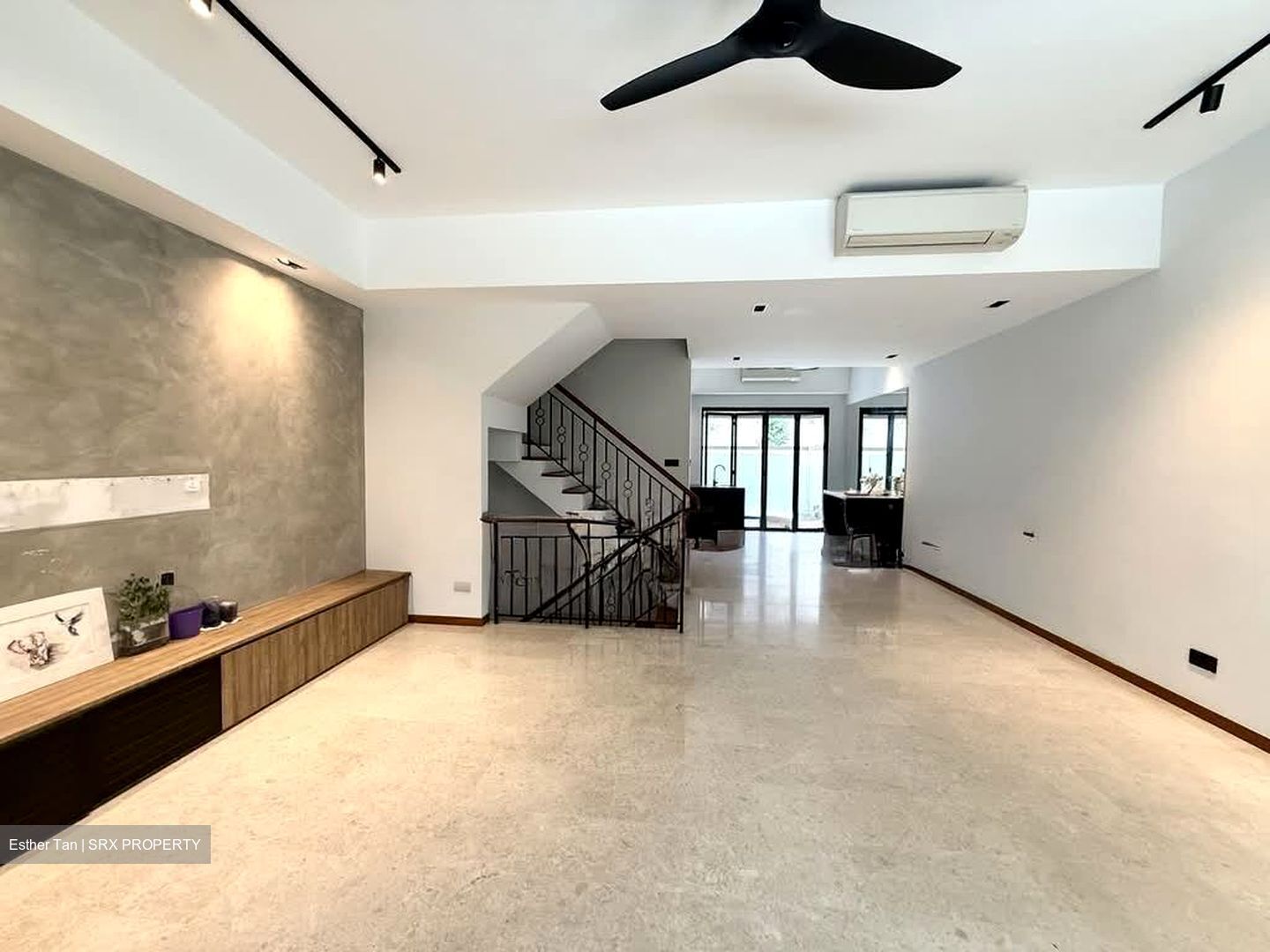 Horizon Gardens (D20), Terrace #584506991
